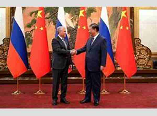 චීන ජනපති සහ රුසියානු ඩූමා මණ්ඩල සභාපති අතර හමුවක්