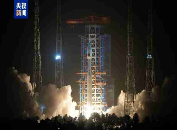 චීනය  අන්තර්ජාල අඩු කක්ෂීය චන්ද්‍රිකා නිකුත් කරයි