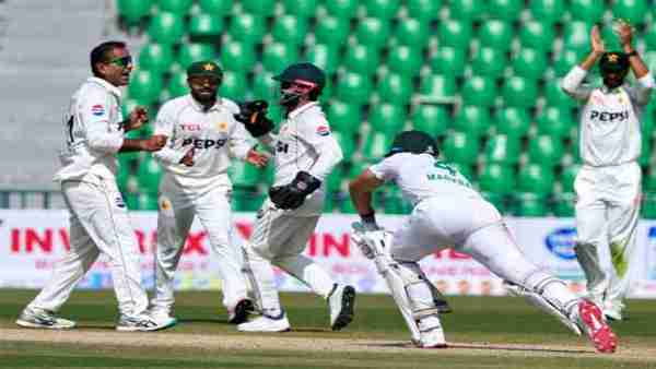 දකුණු අප්‍රිකාවට එරෙහිව පාකිස්තානයට පහසු ජයක්