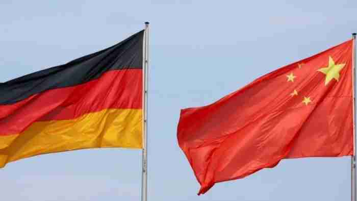 චීන විදේශ ඇමති ජර්මානු විදේශ ඇමති සමග දුරකථන සාකච්ඡාවක් පවත්වයි