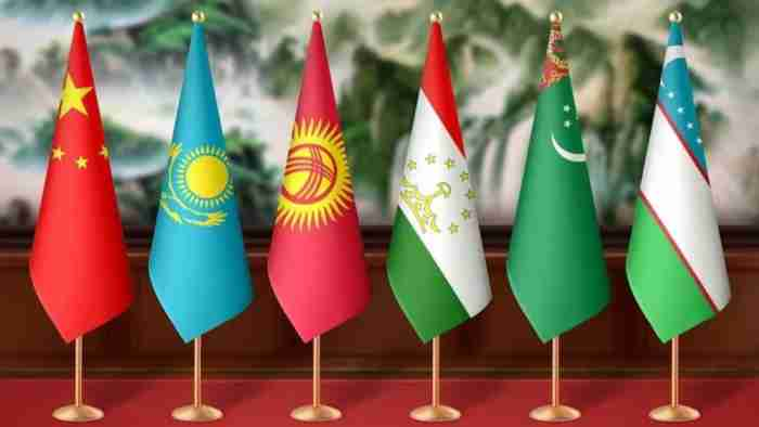 චීනය පළමු වරට මධ්‍යම ආසියානු රටවල විශාලතම වෙළඳ හවුල්කරුවා බවට පත්වේ