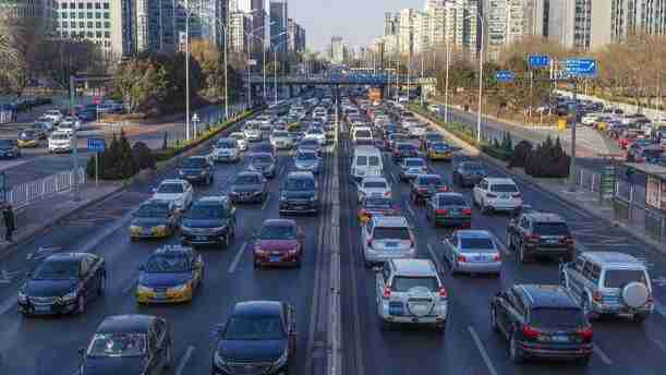 වසර 11ක් පුරා අඛණ්ඩව චීනයේ නව වාහන ලියාපදිංචි කිරීමේ සංඛ්‍යාව මිලියන 30 ඉක්මවයි