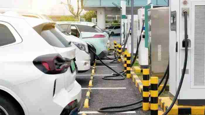 විදුලි මෝටර් රථ සම්බන්ධයෙන් චීනය හා යුරෝපා සංගමය අතර එකඟතාවක්