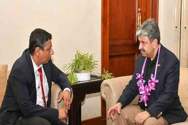 පාකිස්ථාන ආරක්ෂක ලේකම් ශ්‍රී ලංකාවට