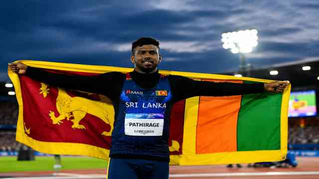 රුමේෂ් තරංග පොදු රාජ්‍ය මණ්ඩලීය ක්‍රීඩා උළෙලේ දී ශ්‍රී ලංකාව රනින් සරසයි